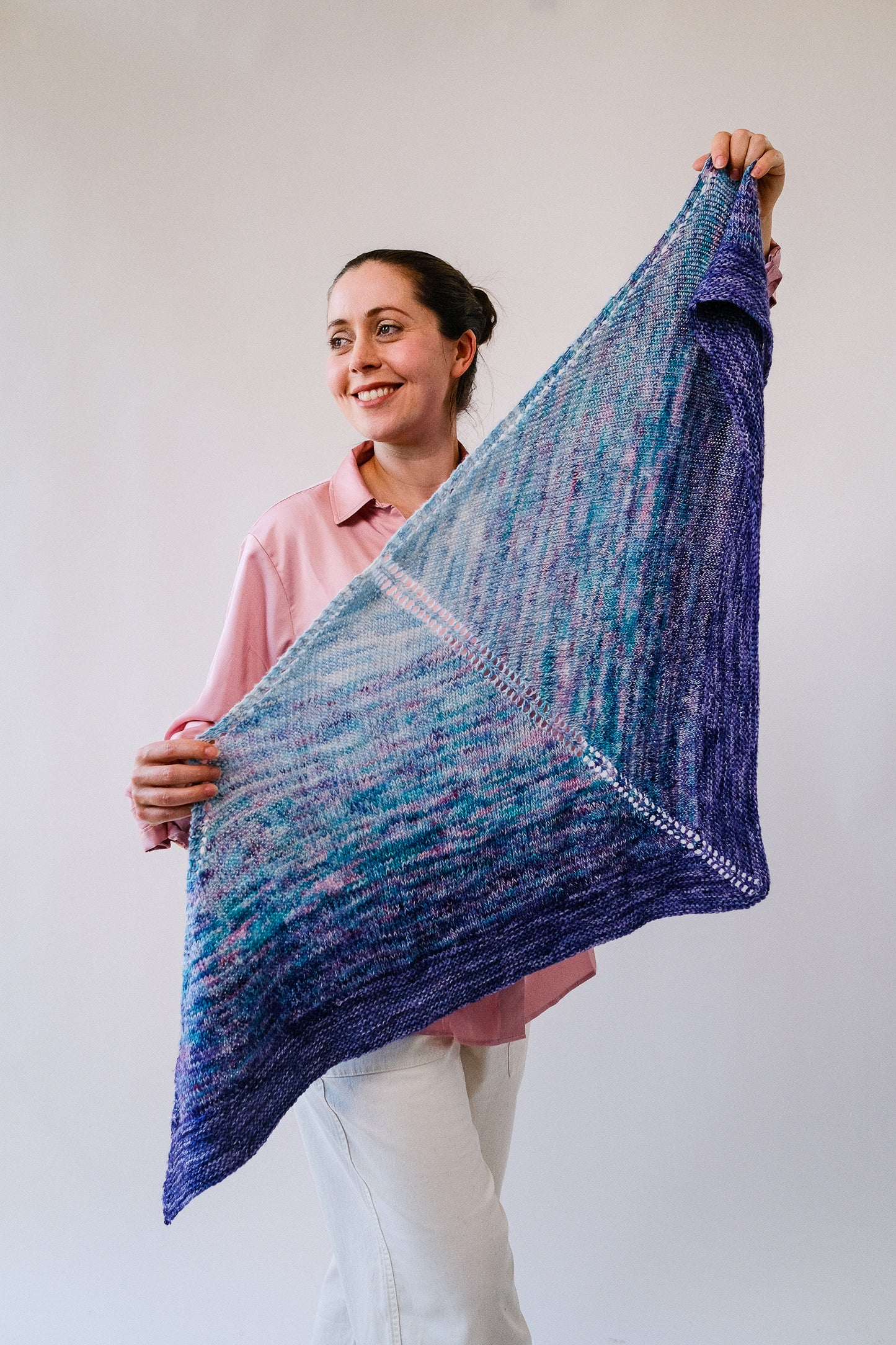 Gradiente Triangle Shawl (F199)