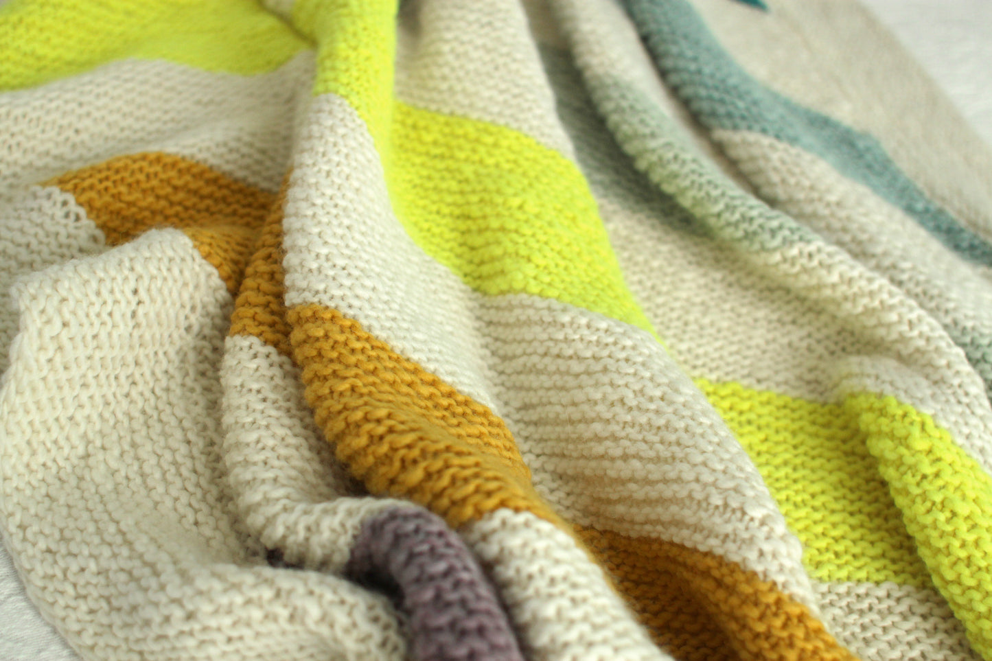 Salida del Sol Throw (2012Q)