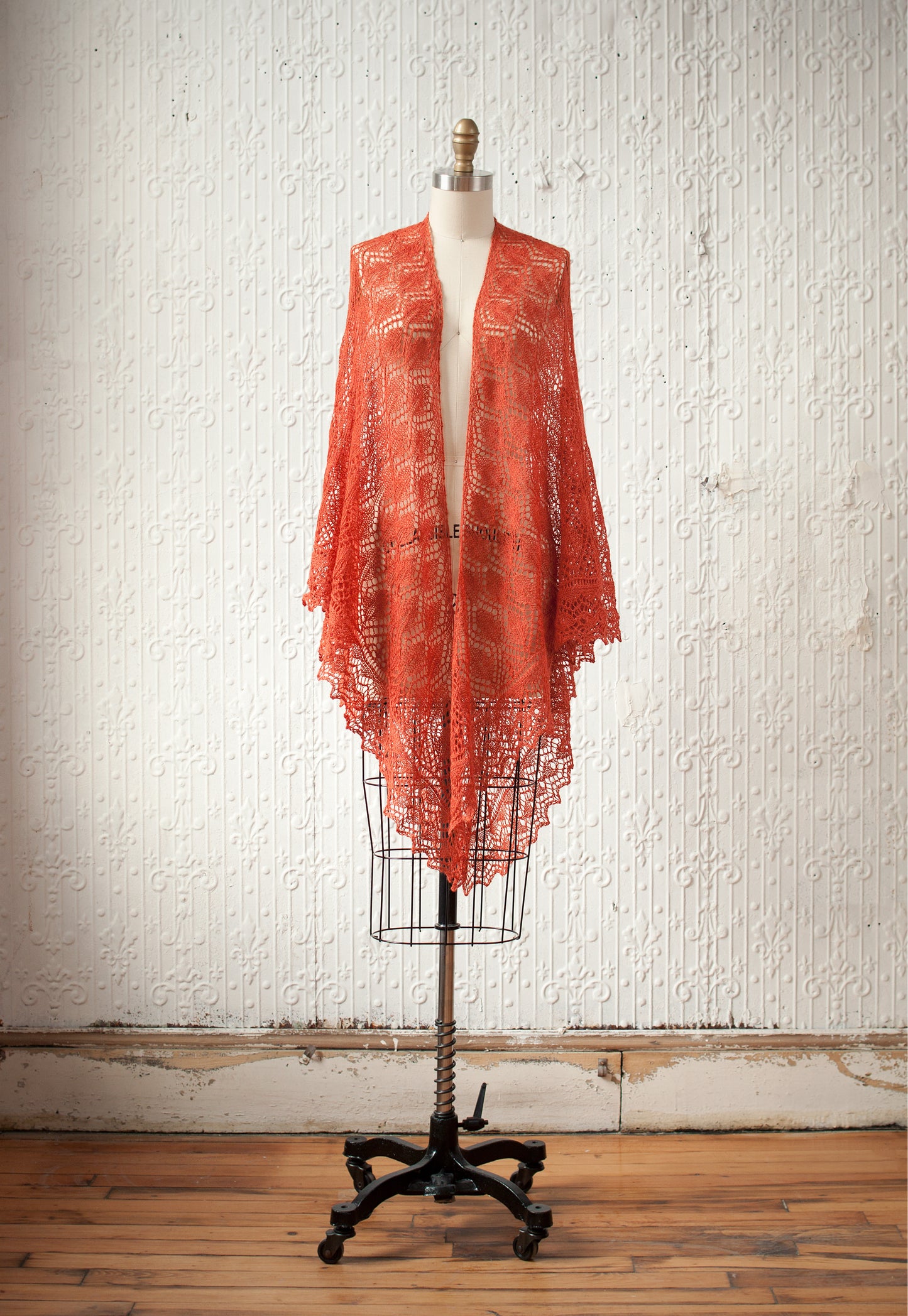 Ocaso Shawl (2012R)