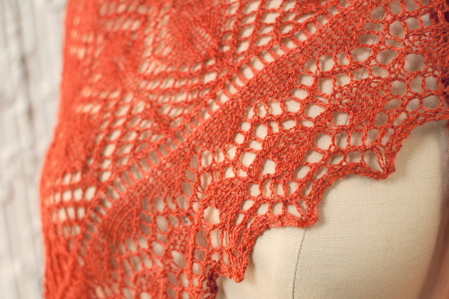 Ocaso Shawl (2012R)