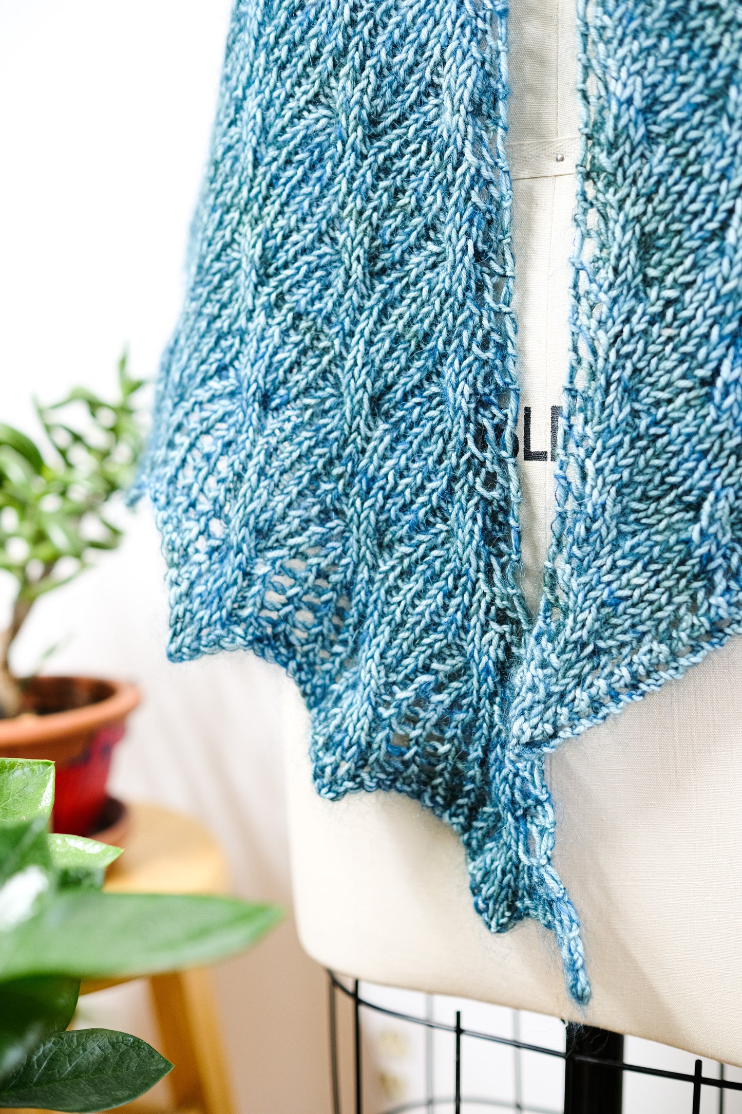 Elion Shawl (2021D)