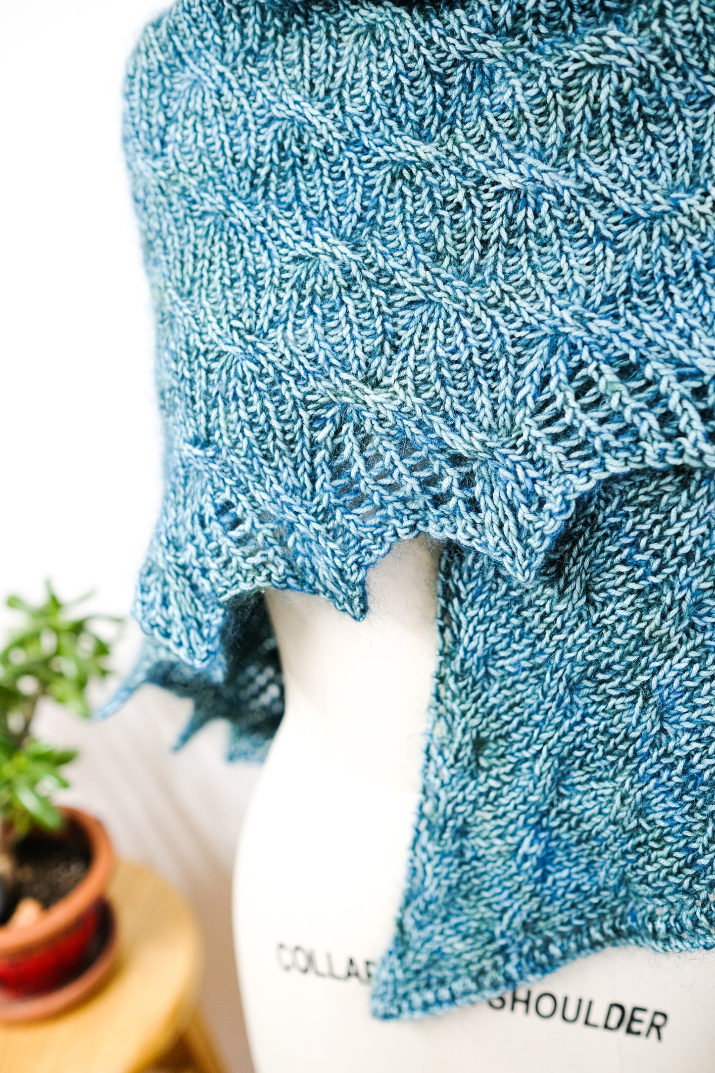 Elion Shawl (2021D)
