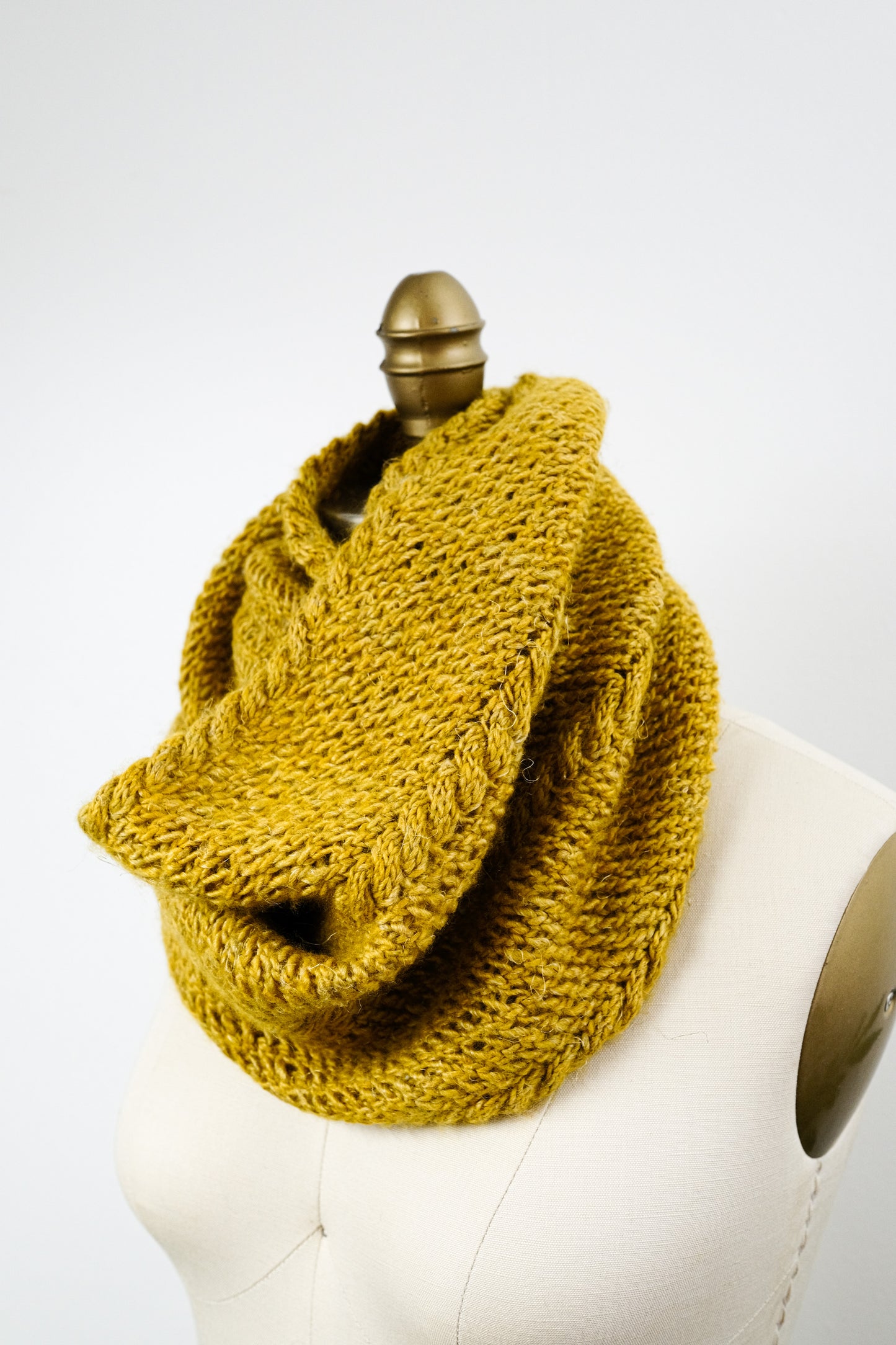 Yonath Cowl (2021E)
