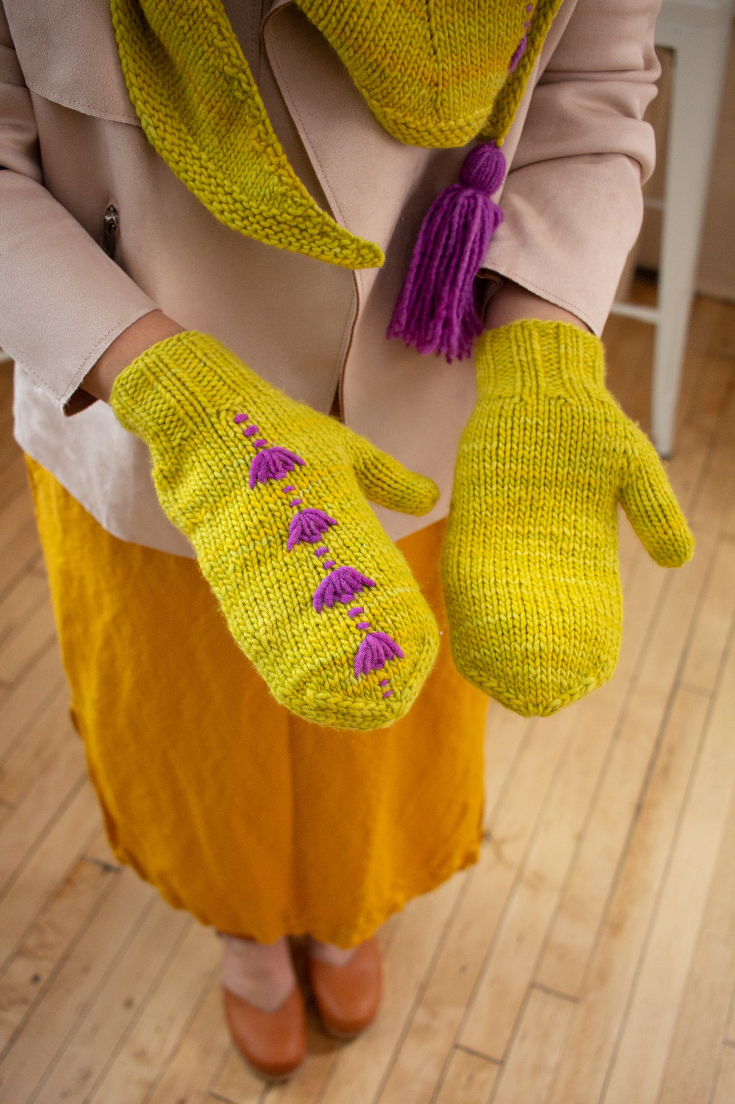 Raya Shawl + Mitts (2021SE-2)