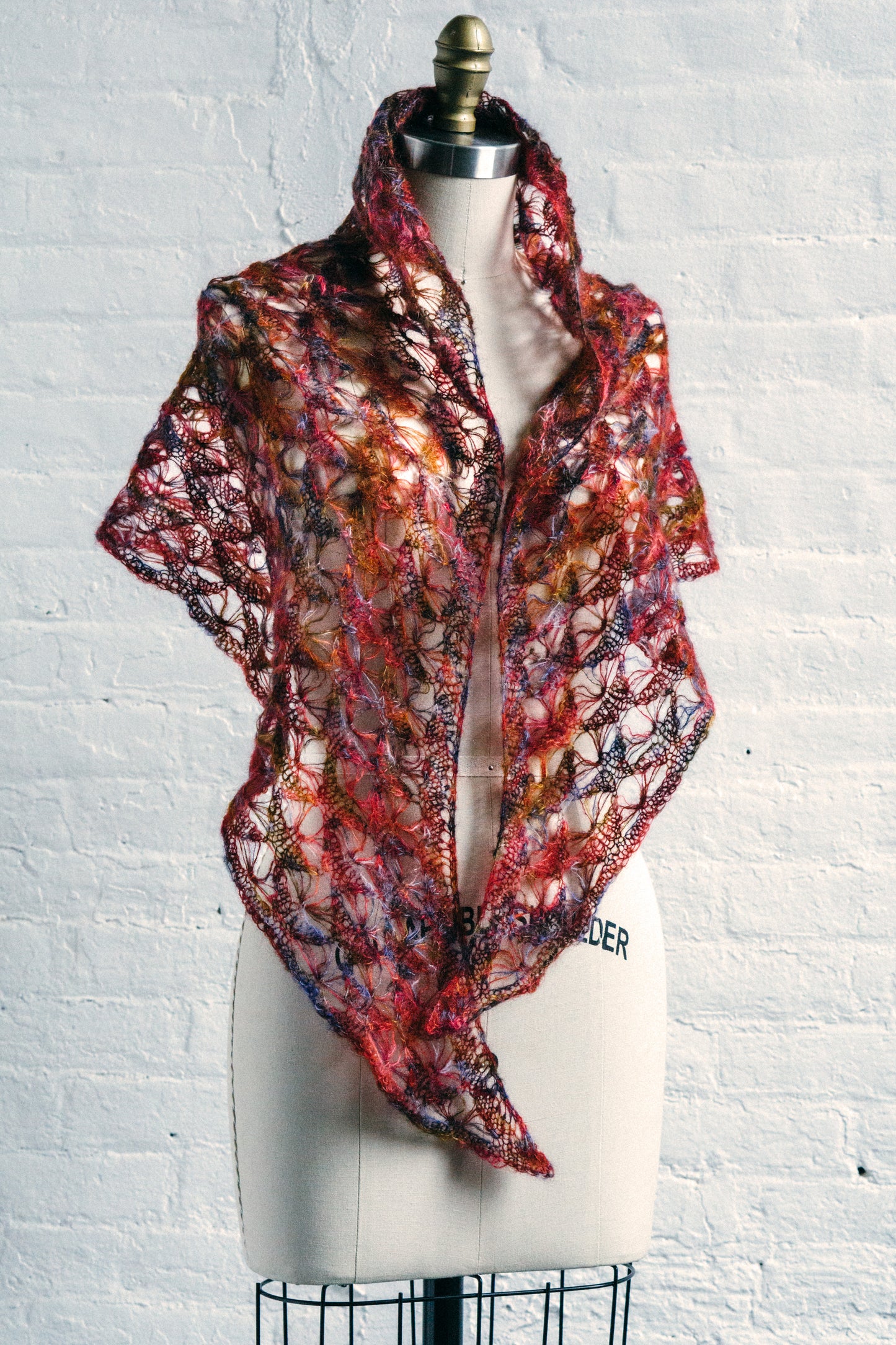 Evil Queen Shawl (F125)