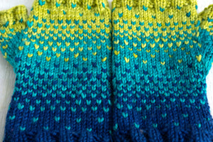 Drops of Spring Mitts (F136)