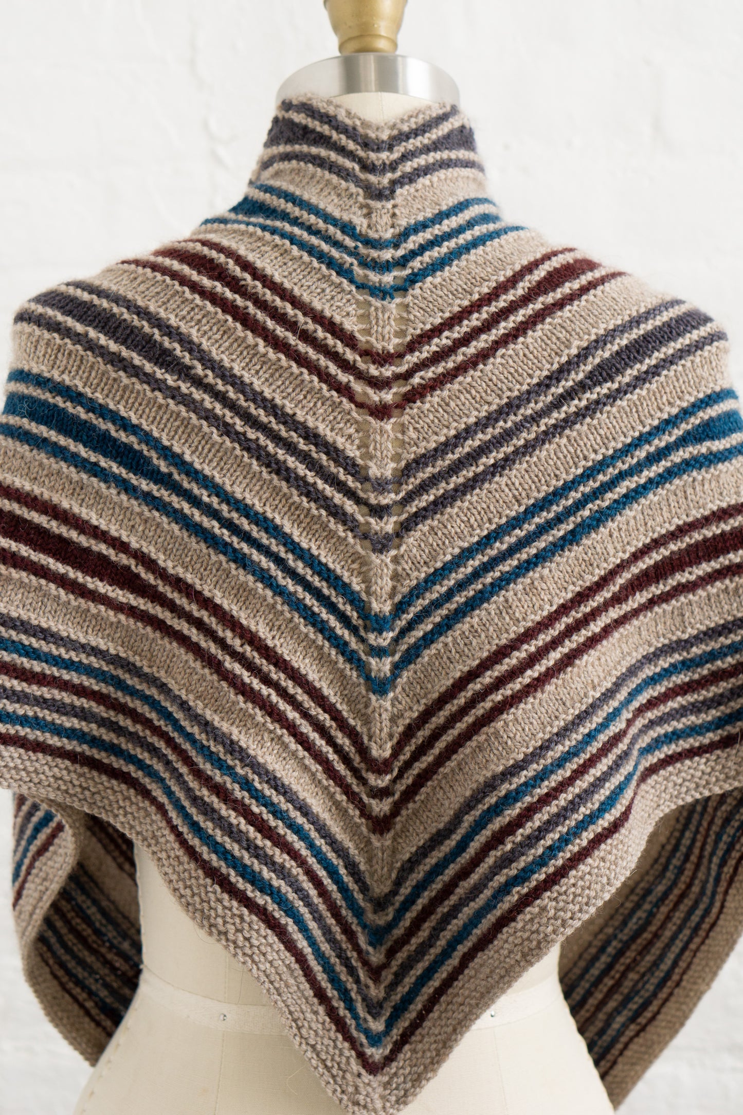 Racha Shawlette (F152)