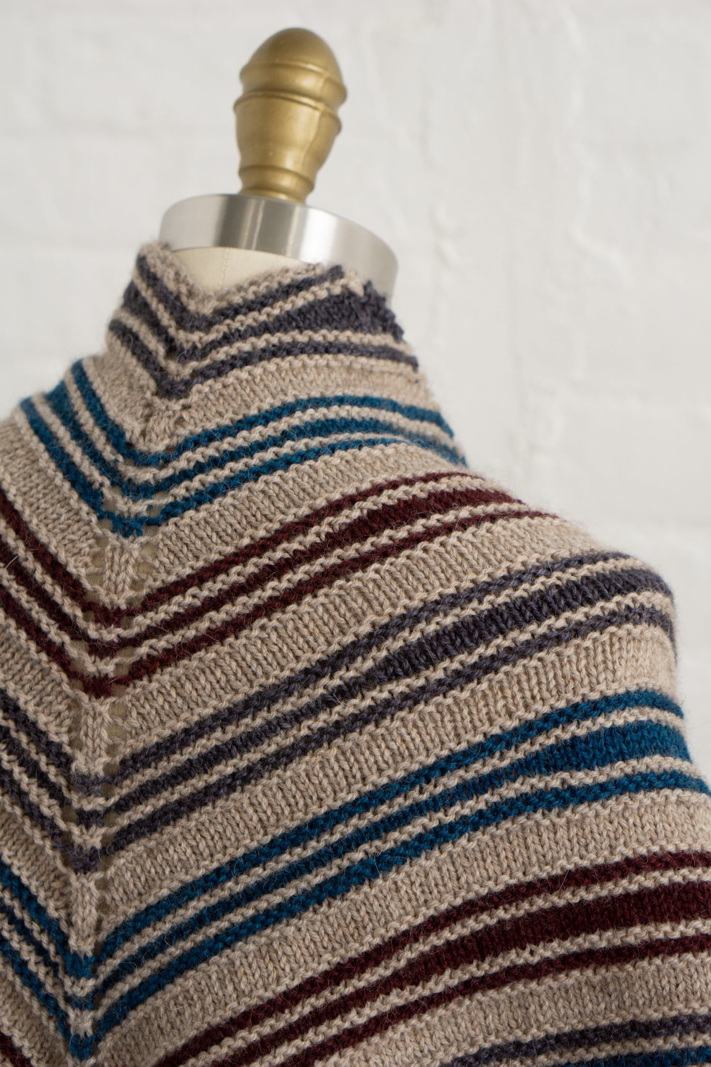 Racha Shawlette (F152)