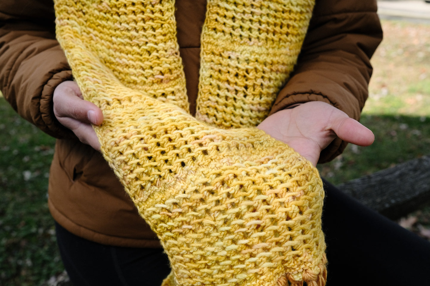 Trellis Scarf (F164)