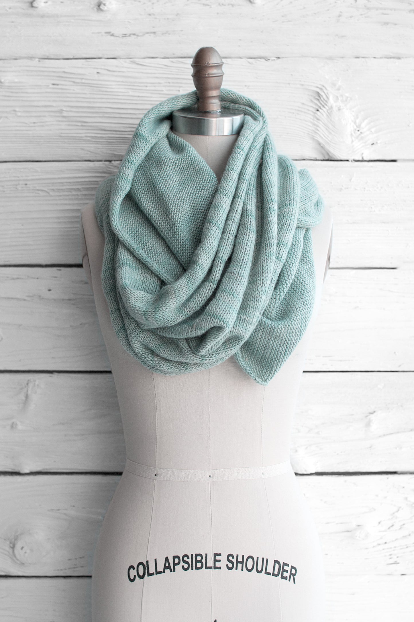 Fino Circle Scarf (F34)