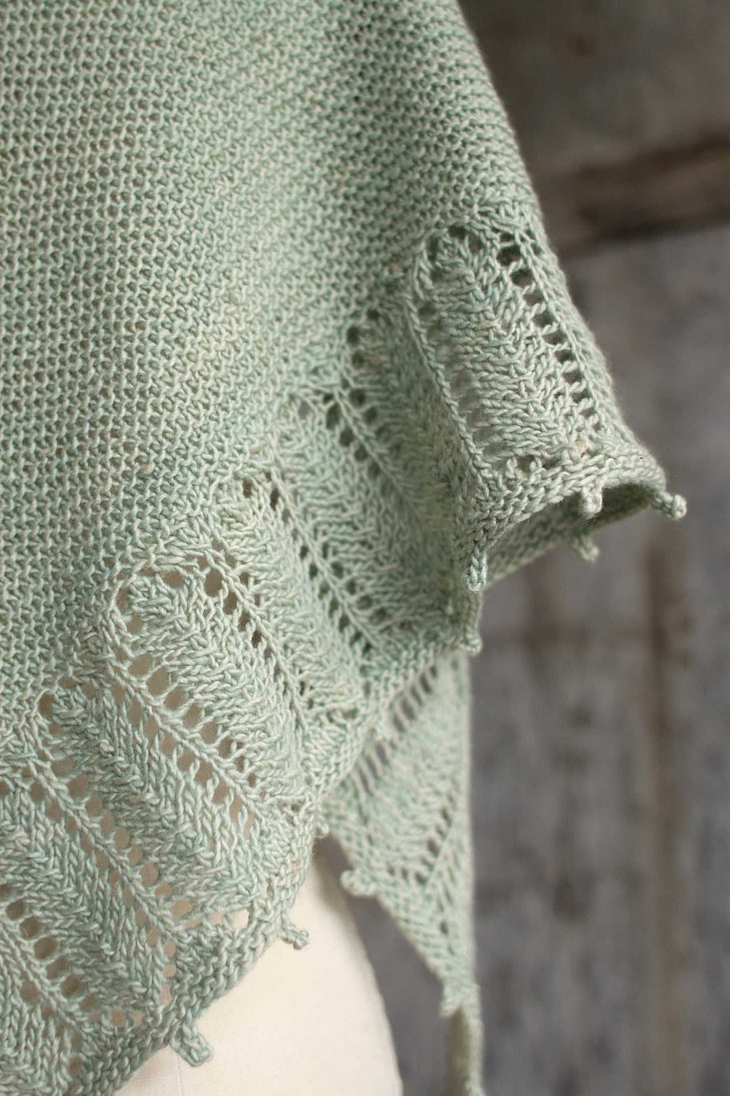 Pluma Shawlette (F37)