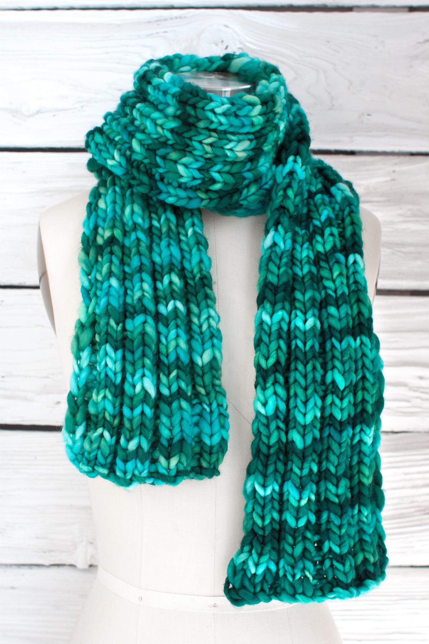 Esmeralda Hat & Scarf (F45)