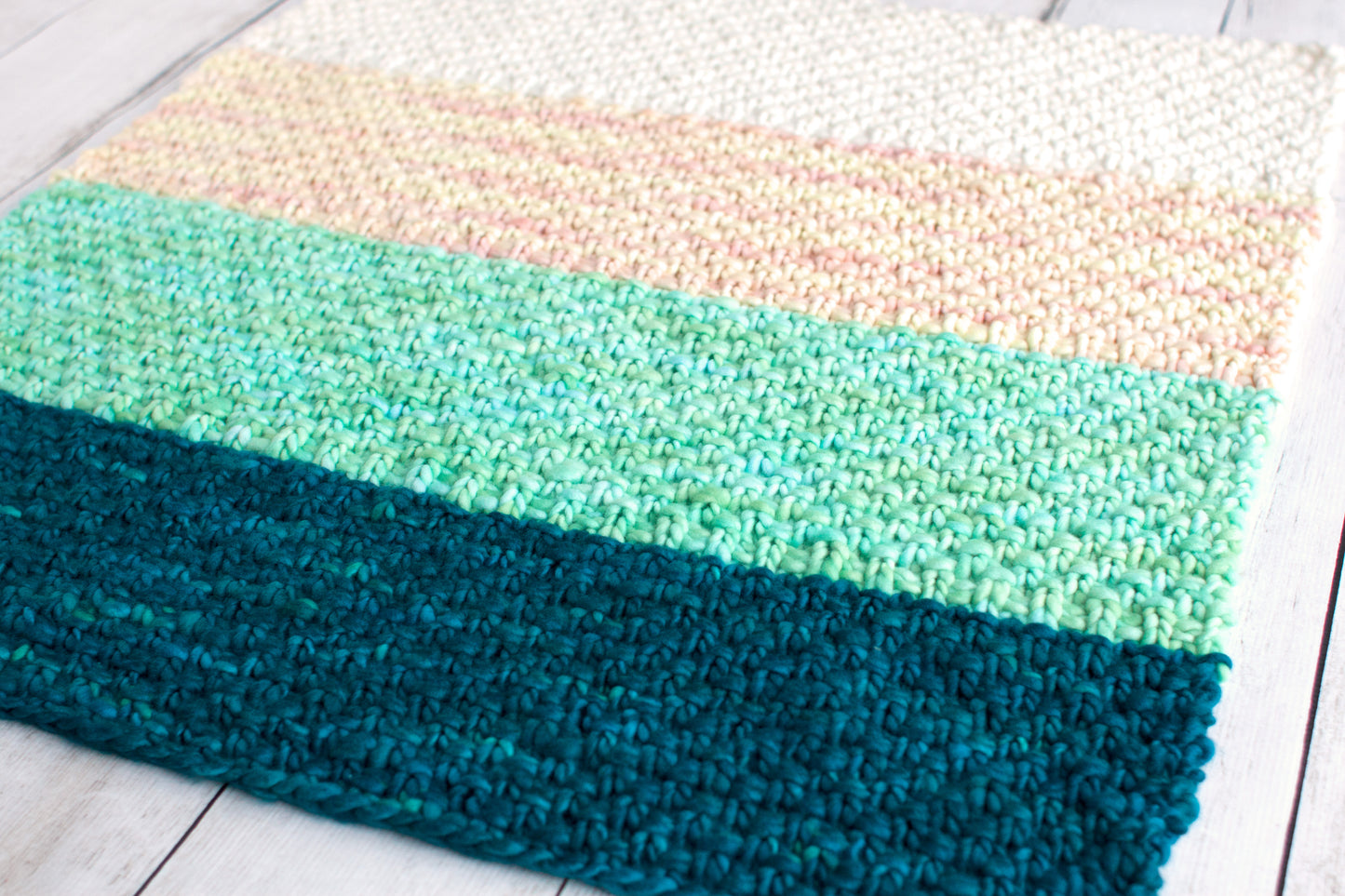 Simple Bulky Moss Stitch Baby Blanket (F51)