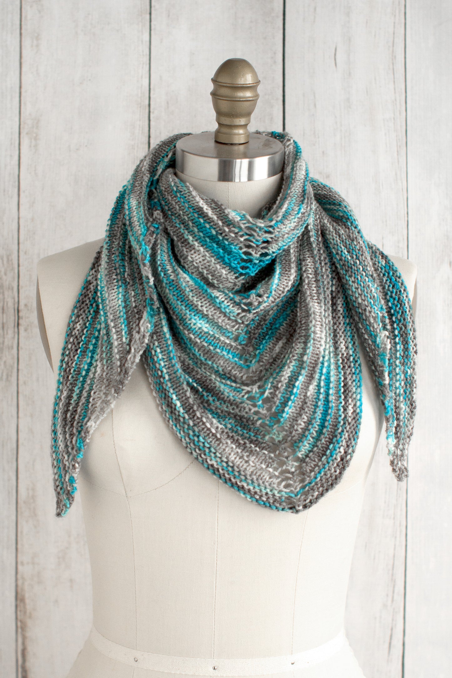 Alegria Shadow Shawl (F57)