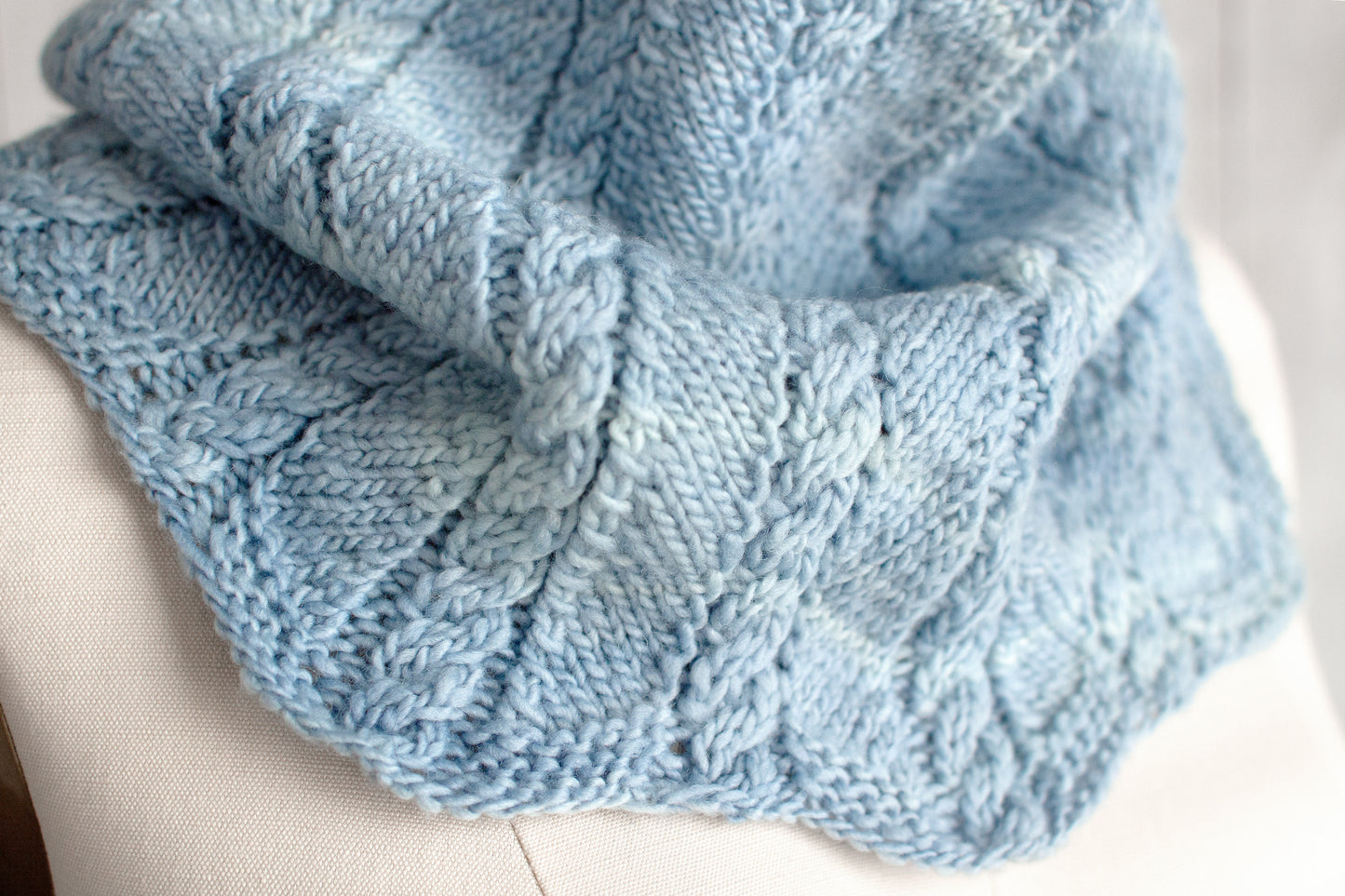 Zigzag Cable Cowl (F63)