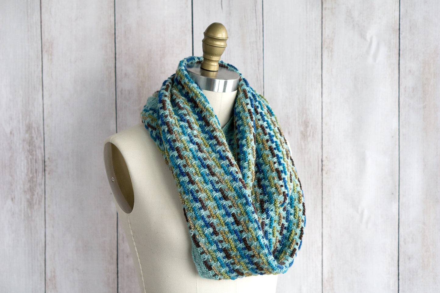 Trolley Tracks Infinity Scarf (F85)