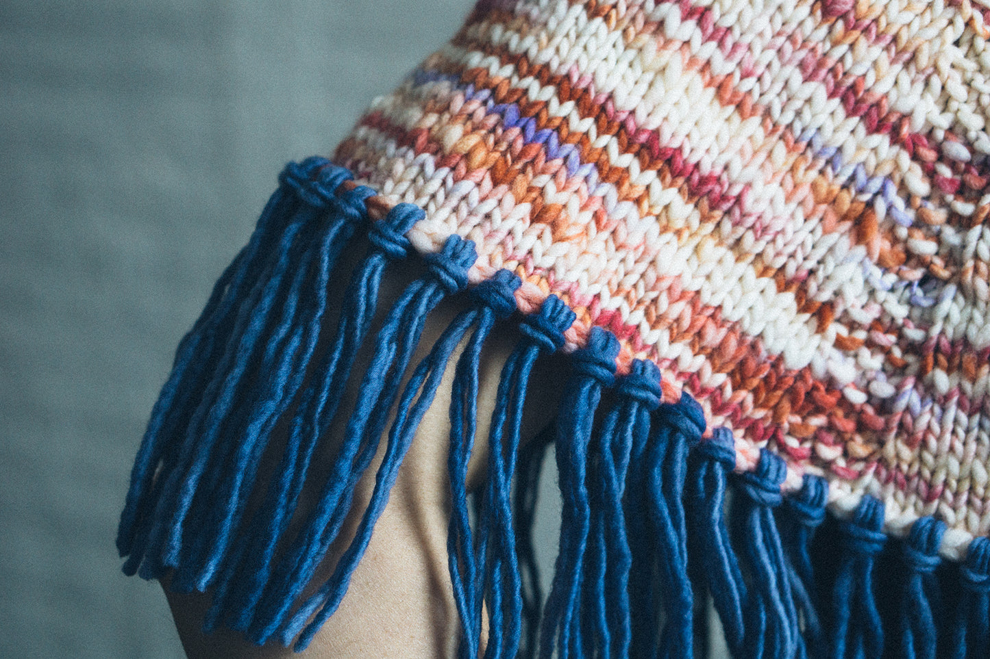 Hilltop Poncho (F82)