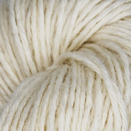 British Breeds Baa Ram Ewe Romney Marsh yarn in soft, natural wool with a textured, rustic appearance.