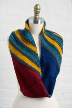 House Colors Cowl (F144)