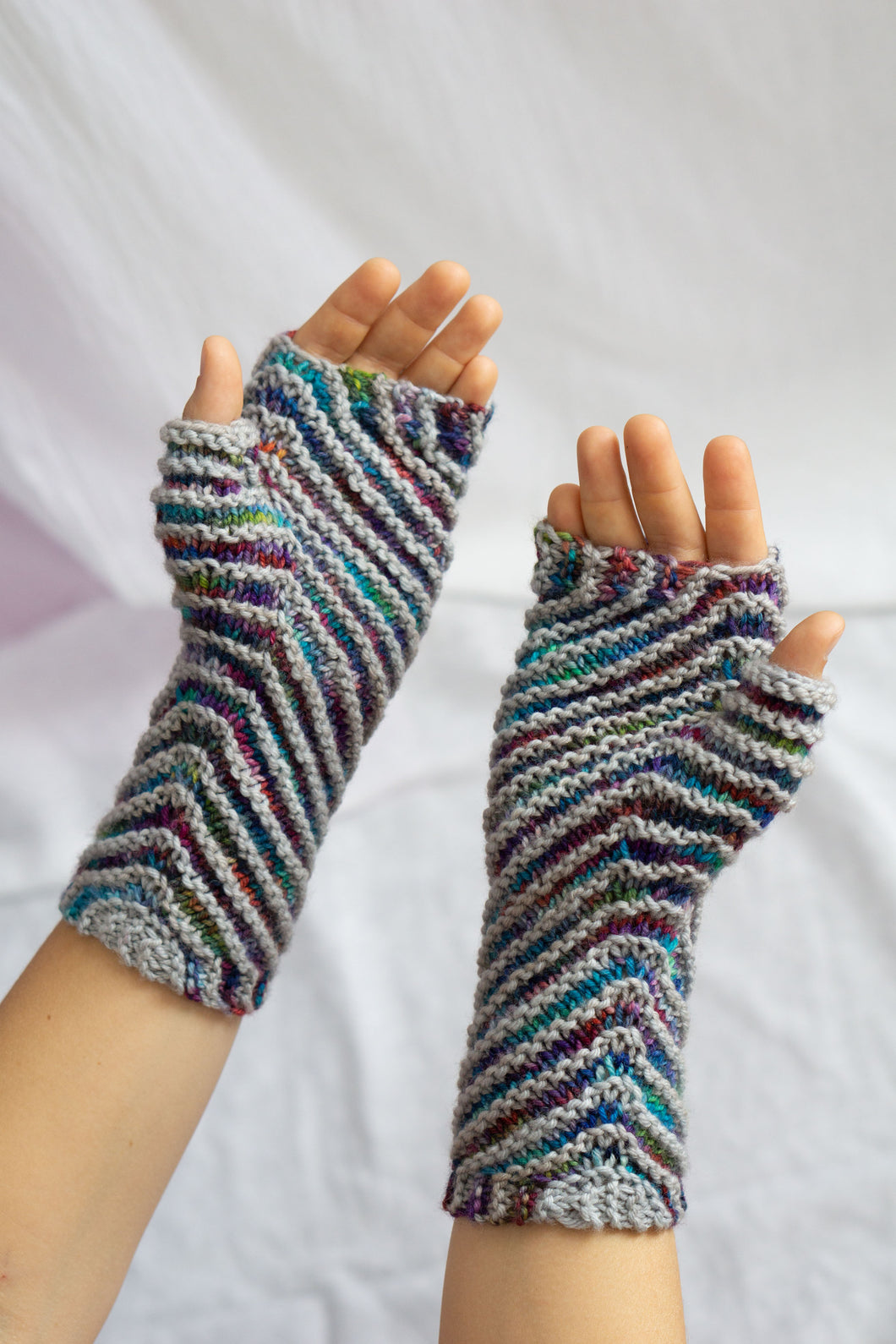 Tabby Mitts (F166)