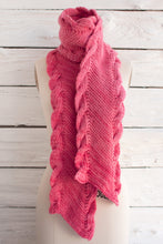 Bias Scarf with Ribbed Cables (F41)