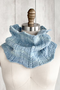 Zigzag Cable Cowl (F63)