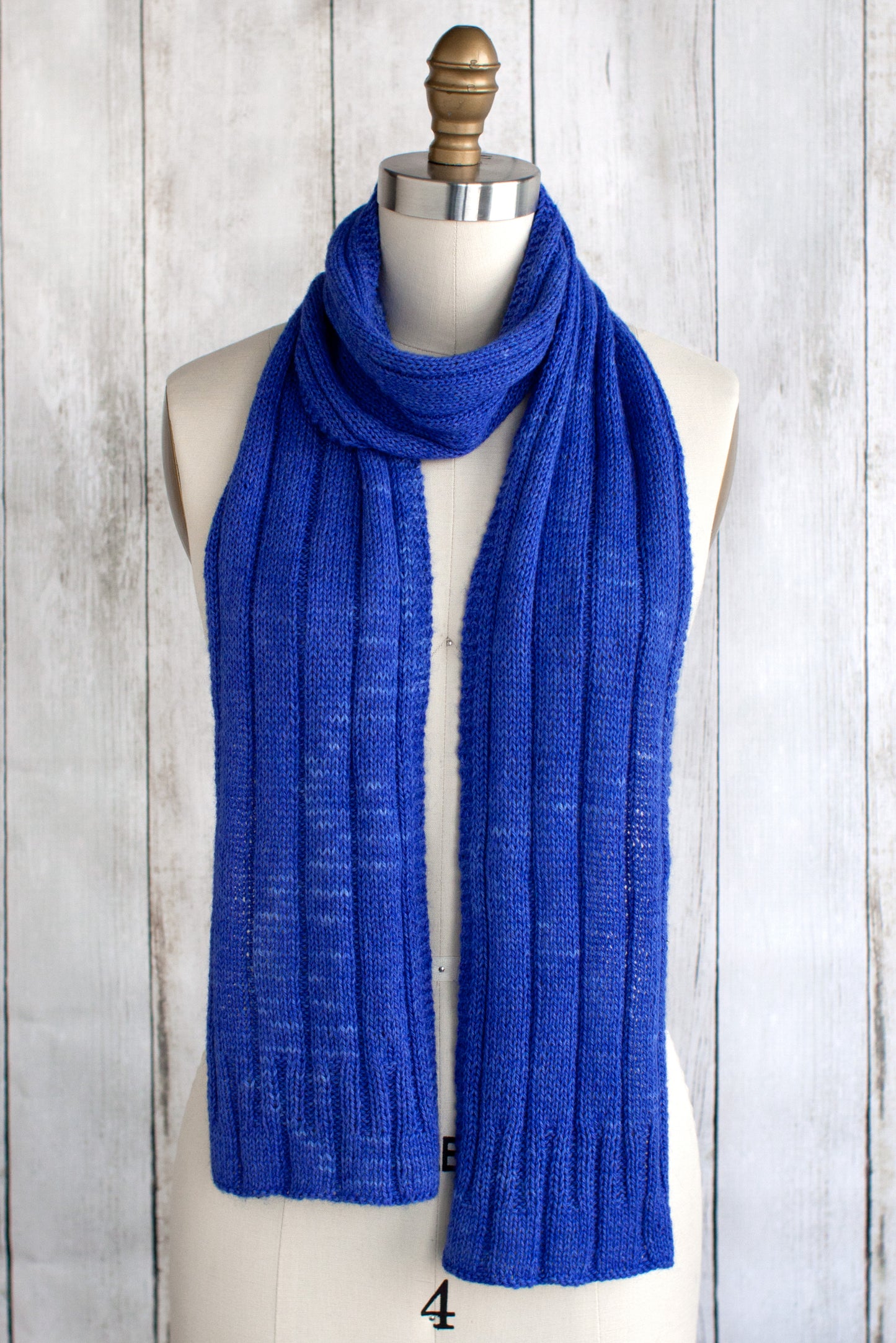 Sapphire Scarf (F71)