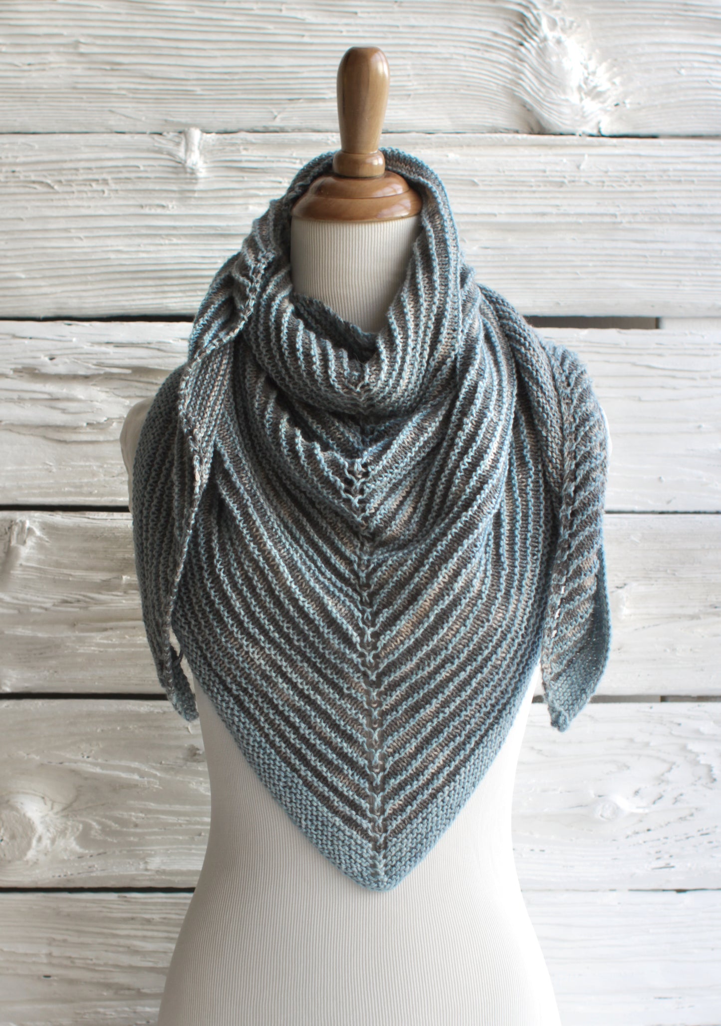 Shadow Shawl (F8)
